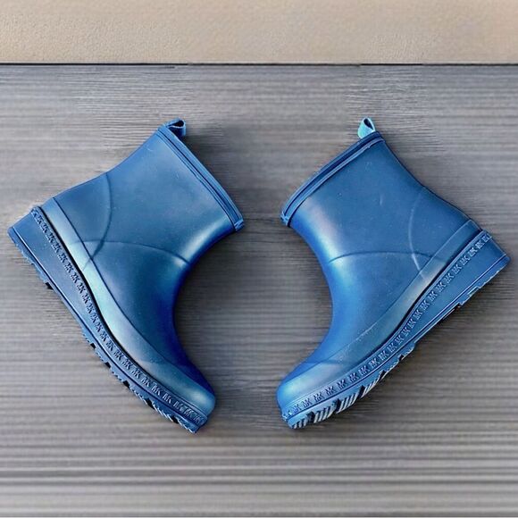 Michael Kors Mac Rain Bootie in River Blue - Picture 7 of 16